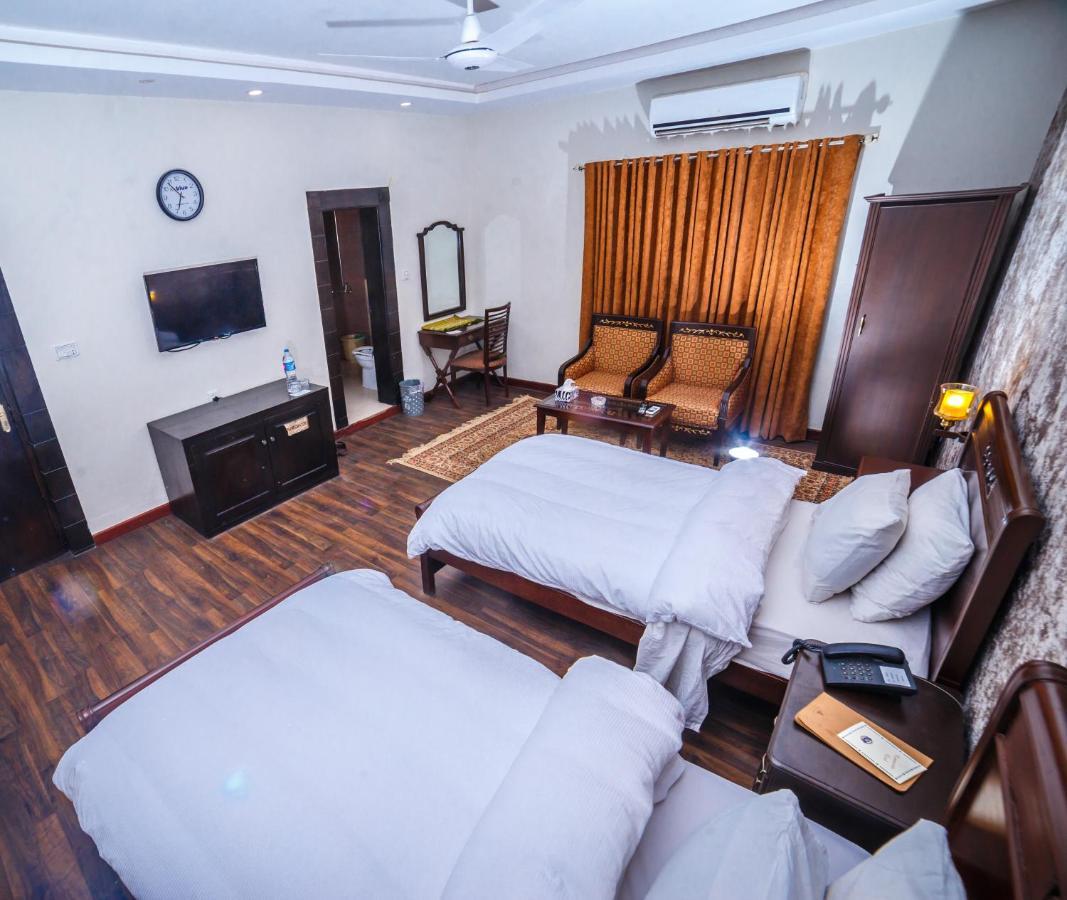 Vip House Hotel Peshawar Exterior foto