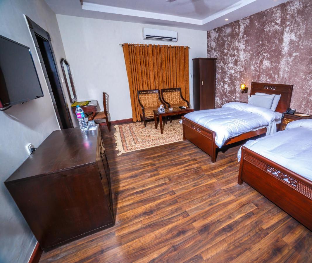 Vip House Hotel Peshawar Exterior foto