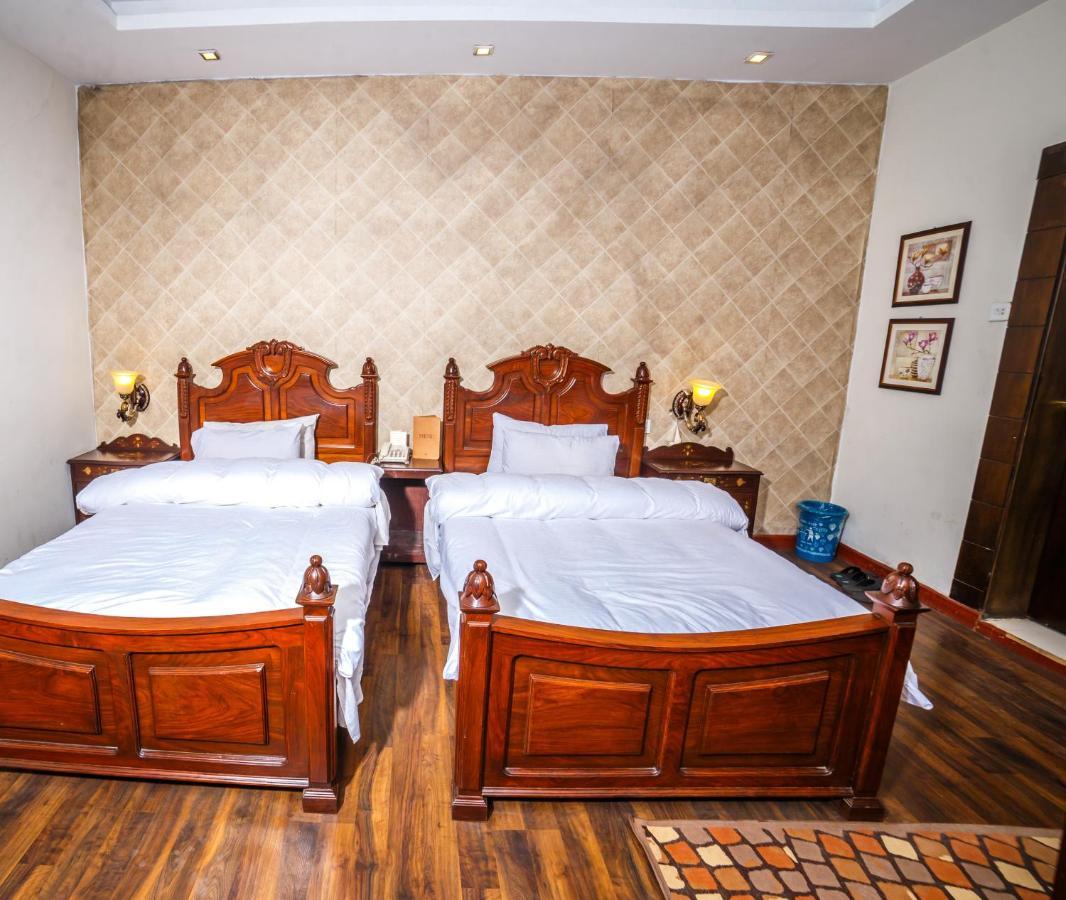 Vip House Hotel Peshawar Exterior foto