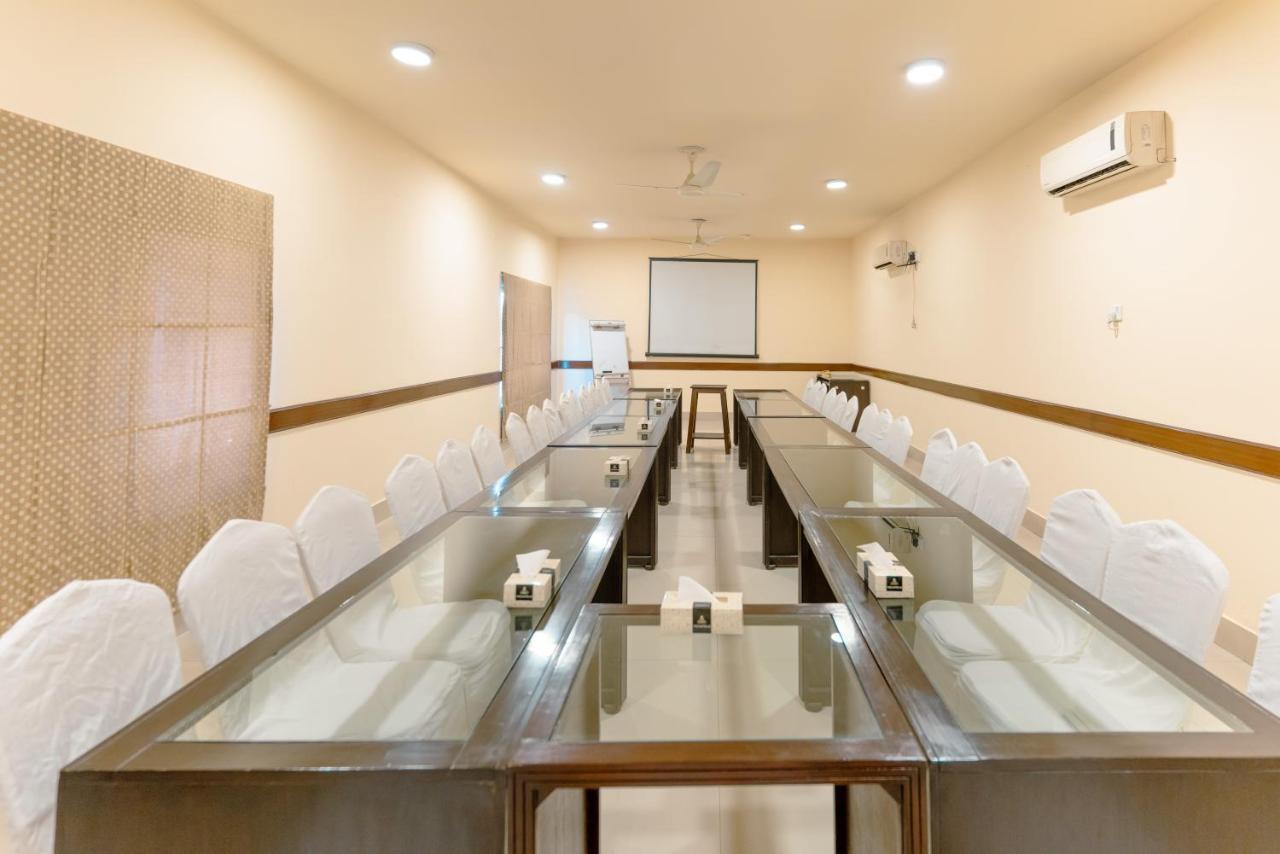 Vip House Hotel Peshawar Exterior foto