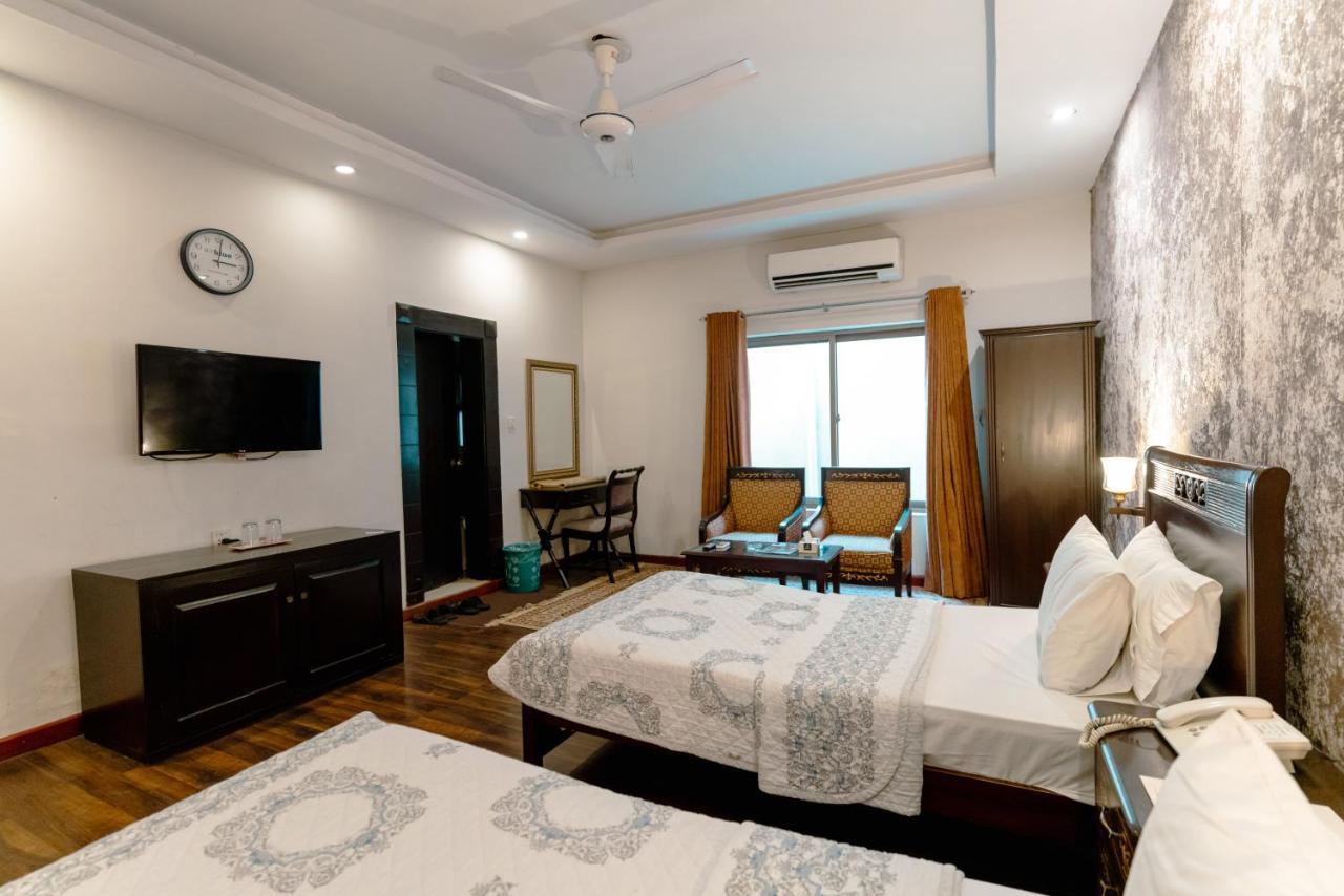 Vip House Hotel Peshawar Exterior foto