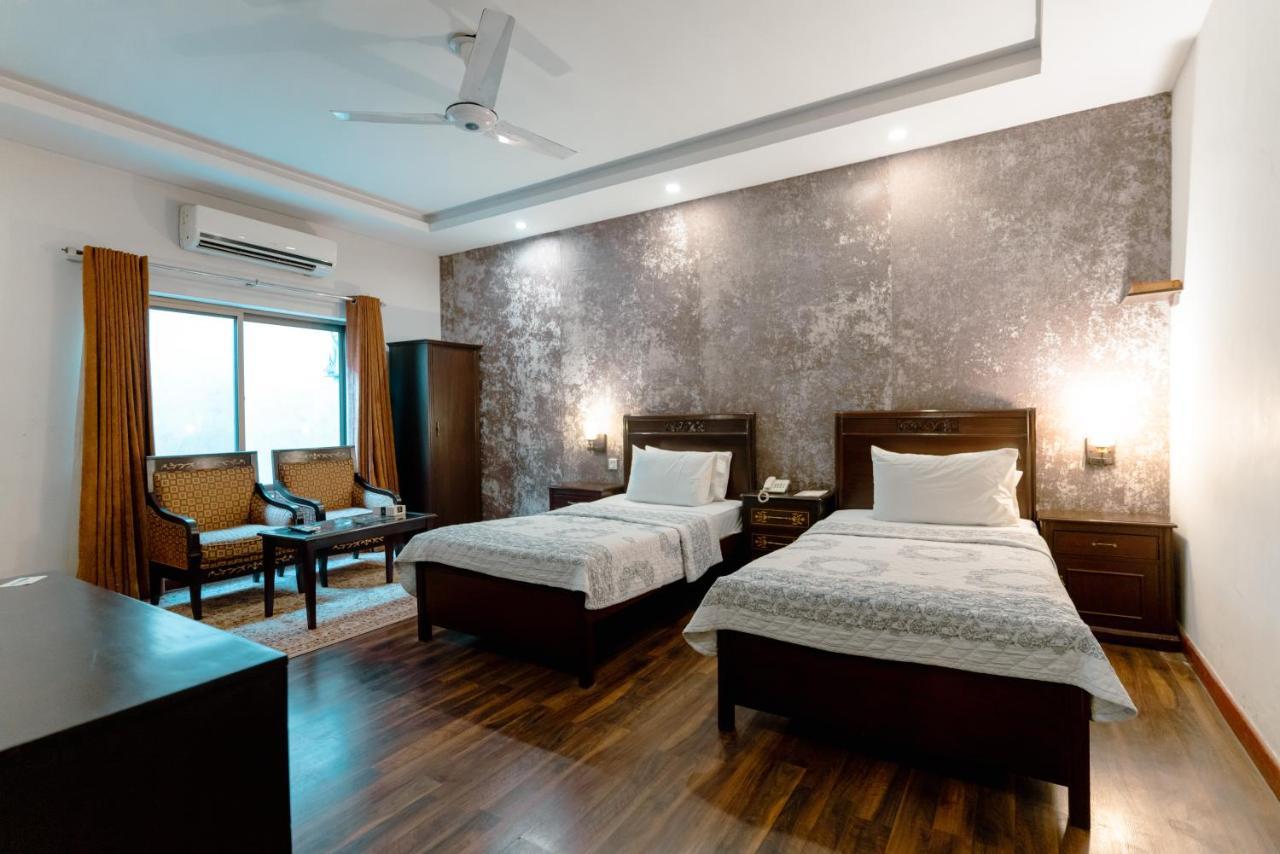 Vip House Hotel Peshawar Exterior foto